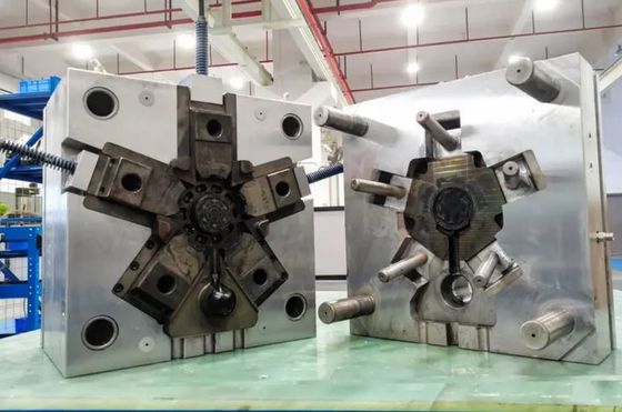 Custom Precision Die Casting Aluminum Mold With Wire Cutting Grinding
