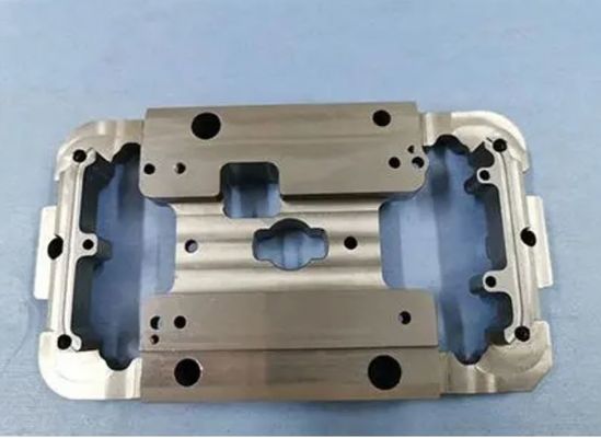 Części samochodowe o wysokiej precyzji formowania wtryskowego Materiał ze stali aluminiowej do samochodu
